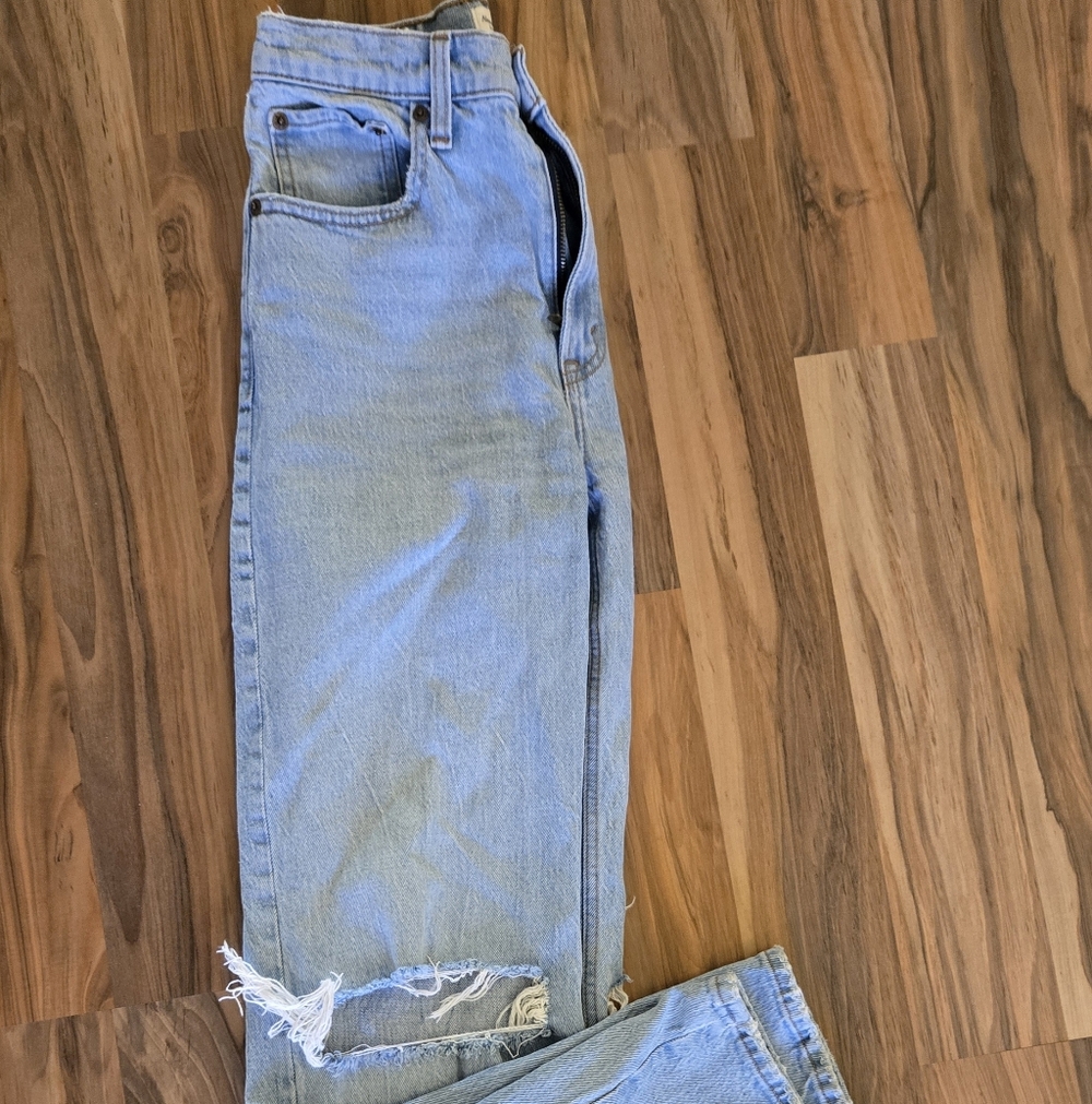 Abercrombie & Fitch Light Blue Boyfriend Jeans